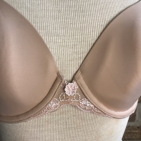 Victoria's Secret Angels IPEX Floral Embroidered Full Coverage Bra - Picture 2 of 7